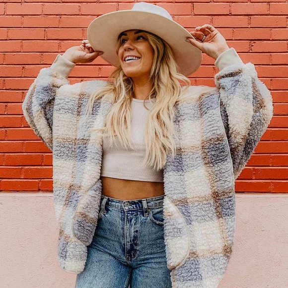 Oversized Plaid Fuzzy Teddy Bear Plaid Jacket - Picture 1 of 2